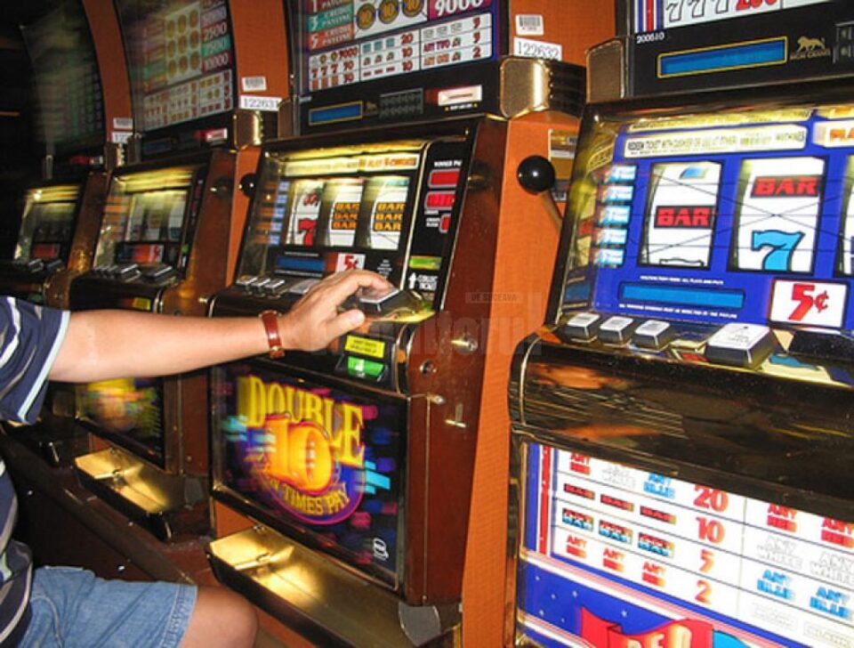 71 de percheziții DNA într-un amplu dosar de corupție și evaziune fiscală în domeniul jocurilor de noroc Foto: www.rasunetul.ro