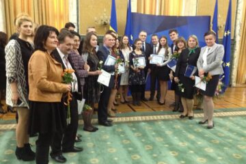 Olimpicii suceveni alături de îndrumătorii lor, la Guvernul României