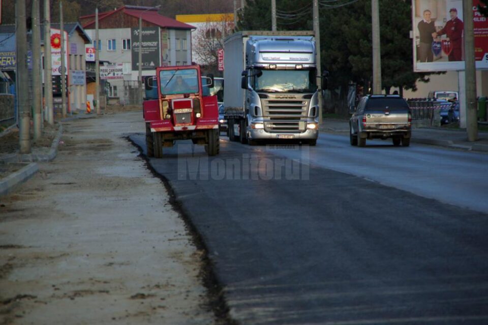 Săptămâna trecută constructorii au încetat total lucrările pentru o zi, în semn de protest față de ploaia de amenzi primite de la Poliția Rutieră Săptămâna trecută constructorii au încetat total lucrările pentru o zi, în semn de protest față de ploaia de amenzi primite de la Poliția Rutieră