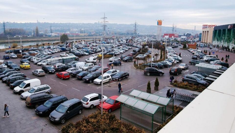 Premii fabuloase la Iulius Mall, la Black Weekend Sales