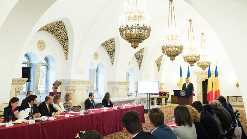 Întâlnirea tinerilor cu președintele Klaus Iohannis. Foto: www.presidency