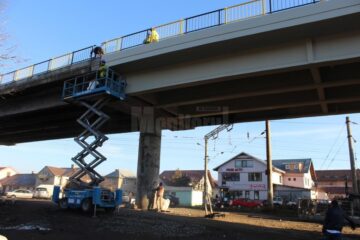 Traficul feroviar din zona Gării Ițcani este restricționat din cauza lucrărilor de reabilitare a pasarelei CFR