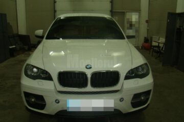 BMW X6 furat din Olanda, depistat în PTF Siret