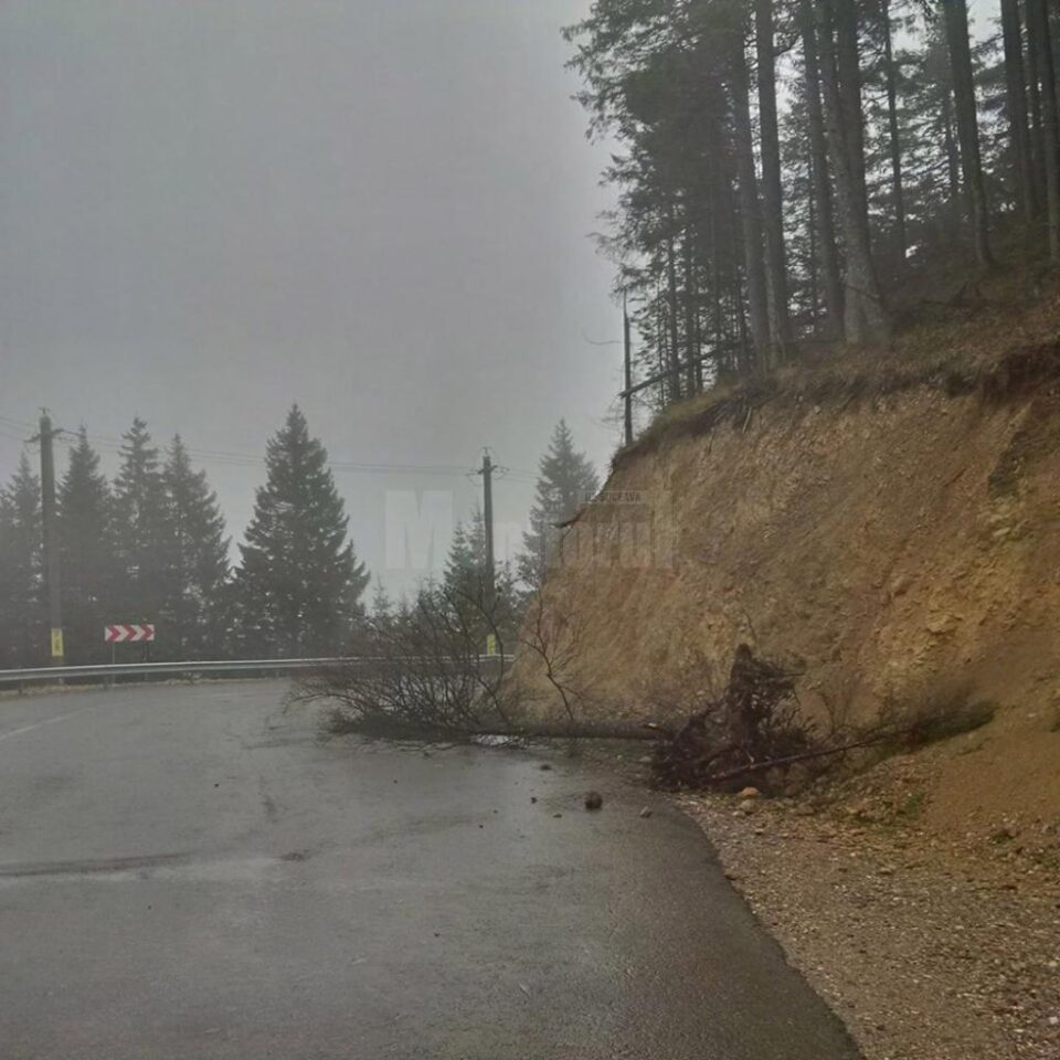Dezastru pe Transrarău după o furtună în care vântul a suflat cu peste 100 km/h