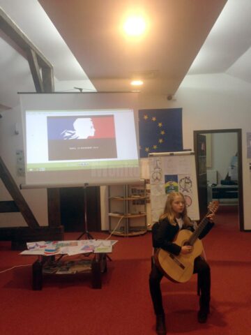 Eveniment cultural susținut de 80 de elevi suceveni, la Casa Prieteniei