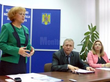Dezbateri în cadrul Campaniei „Dăruiește. Ajută. Respectă”, ediția a V-a, la Prefectura Suceava