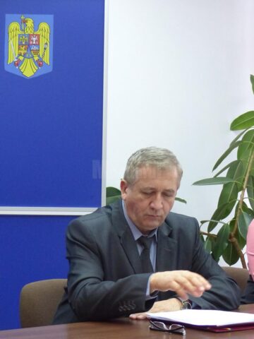 Dezbateri în cadrul Campaniei „Dăruiește. Ajută. Respectă”, ediția a V-a, la Prefectura Suceava