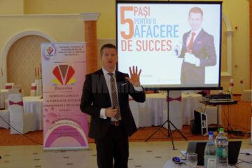 Speakerul Lorand Soares Szasz le-a împărtășit sucevencelor secretele unei afaceri prospere