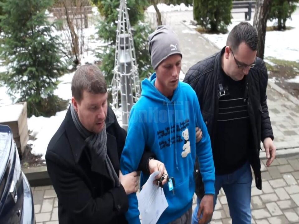 Ilie Morar (în mijloc)
