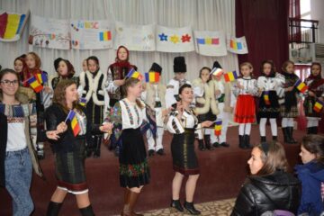 Acțiunea „Mândri că suntem români!” la Cajvana