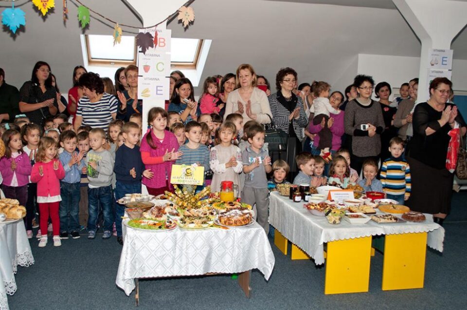 Proiectul își propune conștientizarea copiilor și tinerilor cu privire la alimentația sănătoasă Proiectul își propune conștientizarea copiilor și tinerilor cu privire la alimentația sănătoasă