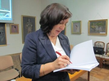 Lansare de carte la Biblioteca Bucovinei „I.G. Sbiera”, în prezența unui public numeros