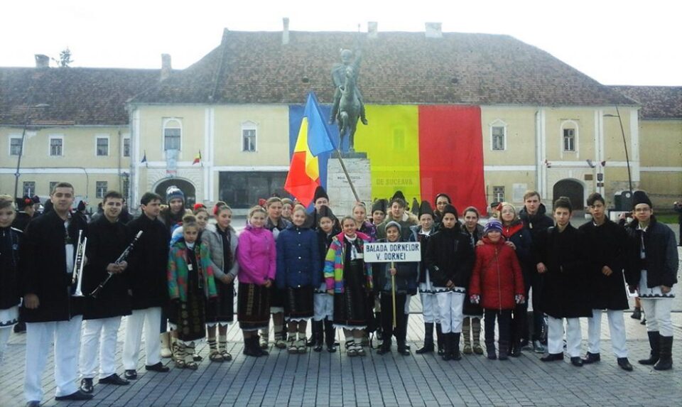 Ansamblul “Balada Dornelor” a ocupat locul I la Festivalul de Folclor “Ambasadorii Unirii”