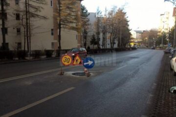 În apropierea blocului Belvedere, o gură de canal a fost deja refăcută de constructor