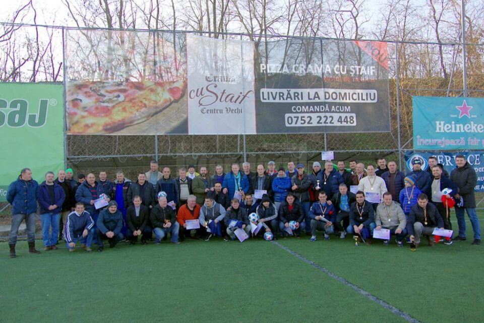 Ediția a VI-a a Campionatului județean de old-boys „Ambro” s-a încheiat într-un cadru festiv