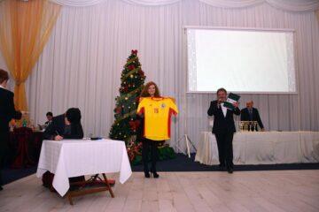 Tricoul lui Dorin Goian, donal de Dorin Goian, la licitația din 2013