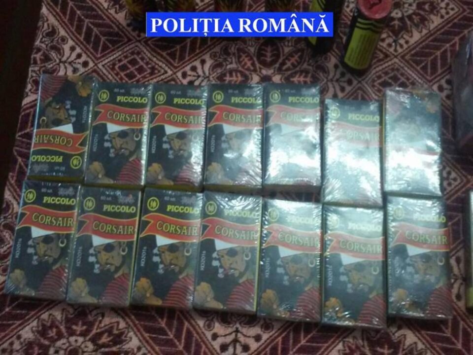 Un tânăr de 18 ani, prins cu peste o mie de materiale pirotehnice
