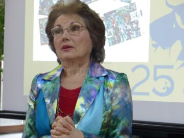 Prof. Elena Andreescu