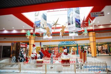 Decor de sărbători la Shopping City Suceava