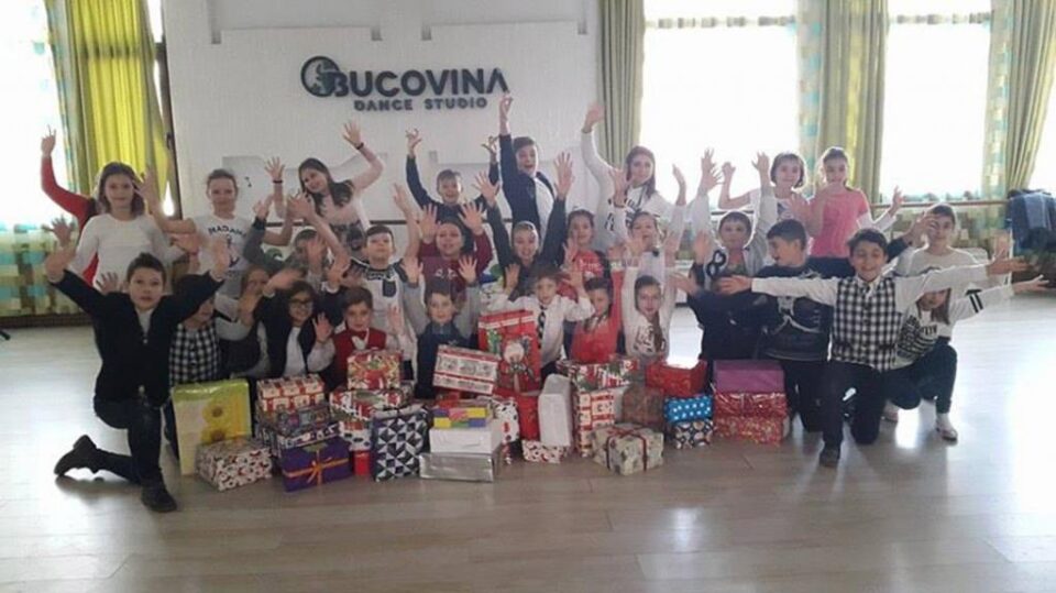 Campania „Cutiuța veselă”, o campanie de strângere de cadouri pentru copiii din centrele de plasament sucevene