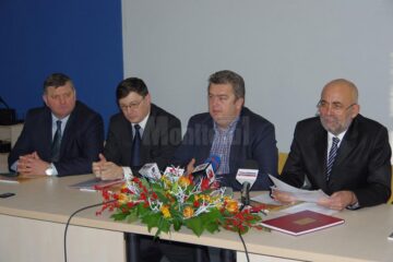 Conferința de presă de la spital și semnarea contractului pentru centrul de radioterapie