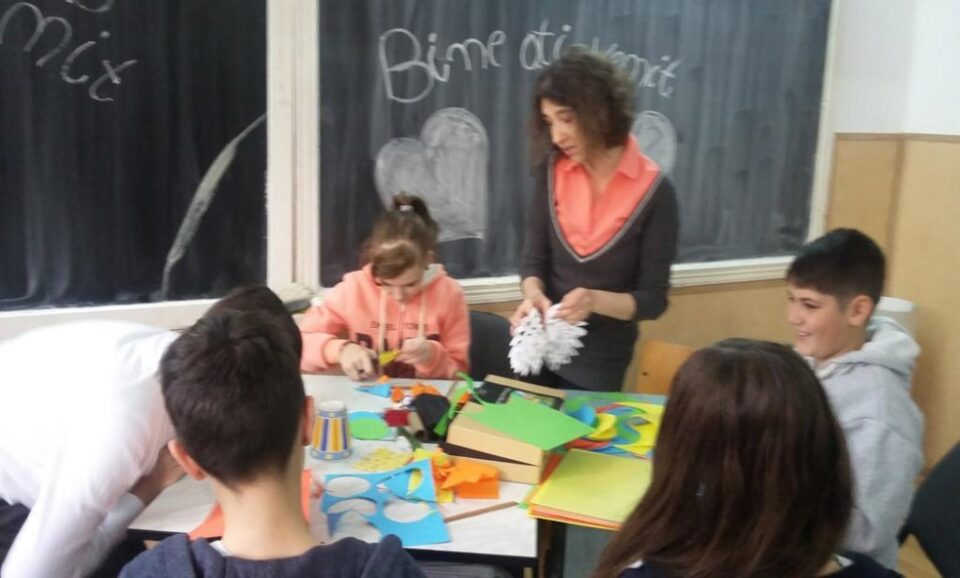 Se lucrează pe echipe