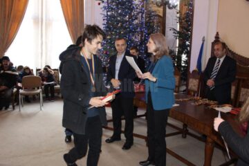 Elevi suceveni premiați în cadrul unui concurs interjudețean de matematică și informatică