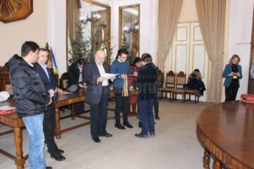 Elevi suceveni premiați în cadrul unui concurs interjudețean de matematică și informatică