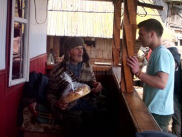 O profesoară din Vatra Moldoviței a obținut Premiul „Coordonatorul de voluntari al anului”