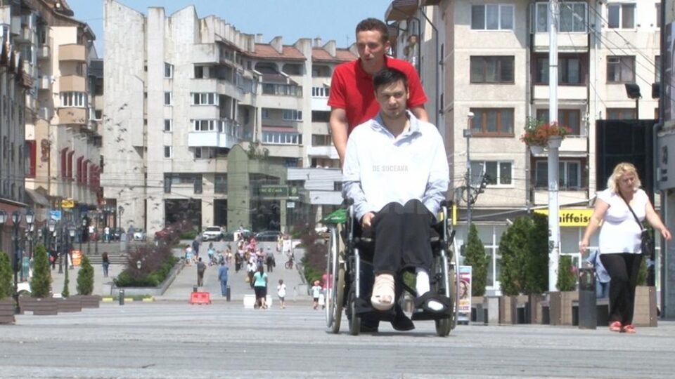 Kinetoterapeutul și pacientul său au devenit mai mult decât prieteni, Ciprian fiind considerat deja un membru al familiei lui Bogdan
