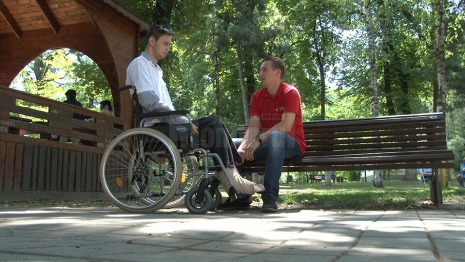Kinetoterapeutul și pacientul său au devenit mai mult decât prieteni, Ciprian fiind considerat deja un membru al familiei lui Bogdan