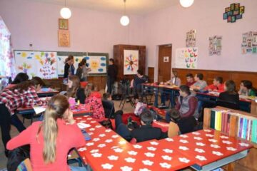 O profesoară din Vatra Moldoviței a obținut Premiul „Coordonatorul de voluntari al anului”