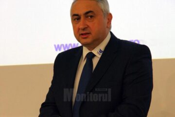 Rectorul Universității „Ștefan cel Mare” Suceava, prof. univ. dr. ing. Valentin Popa, și-a depus candidatura pentru încă un mandat la cârma instituției