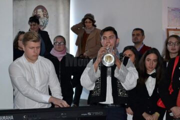 „Pe la case luminate…”, la Colegiul Tehnic „Alexandru Ioan Cuza”