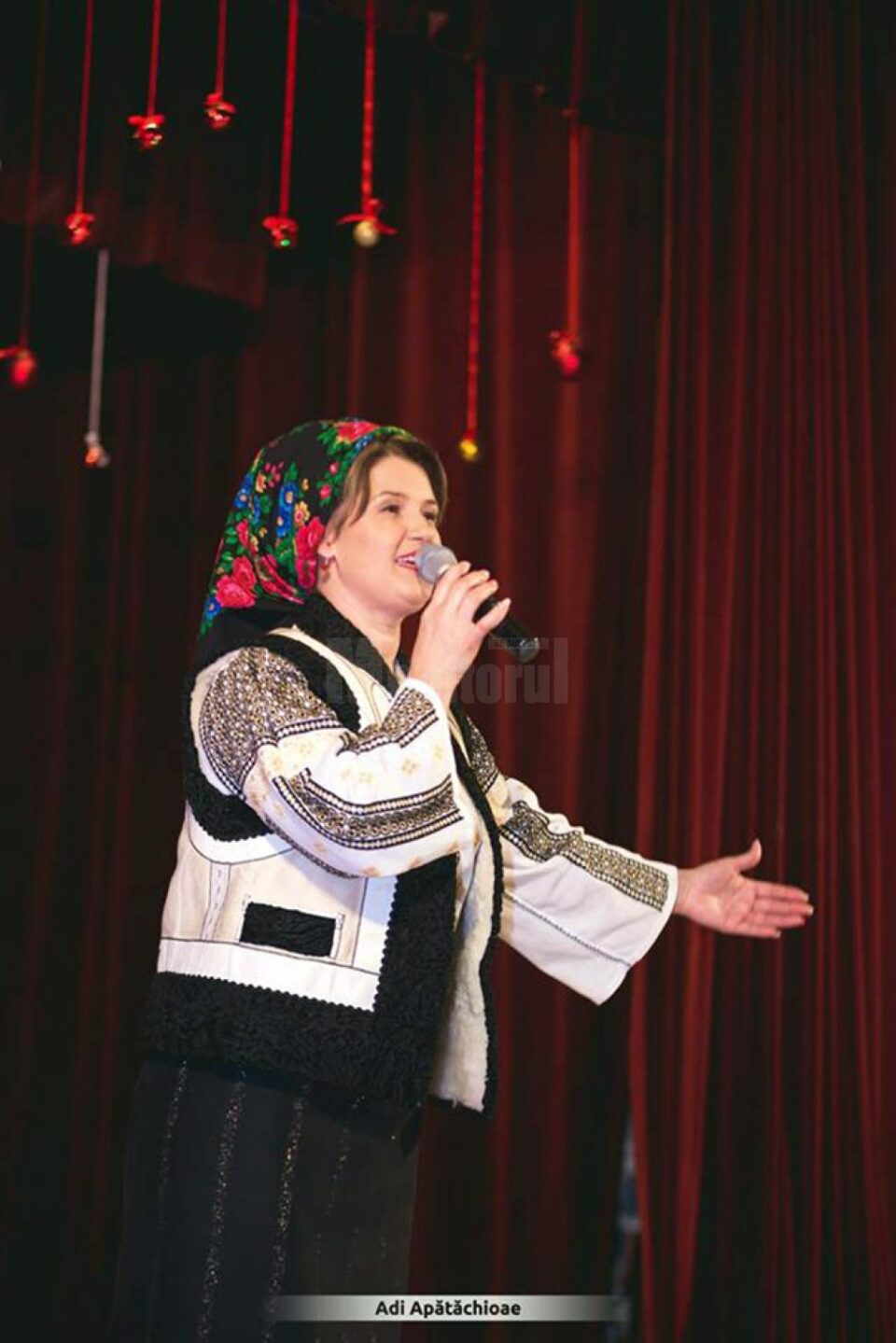 Spectacol caritabil la Casa de Cultură din Rădăuți