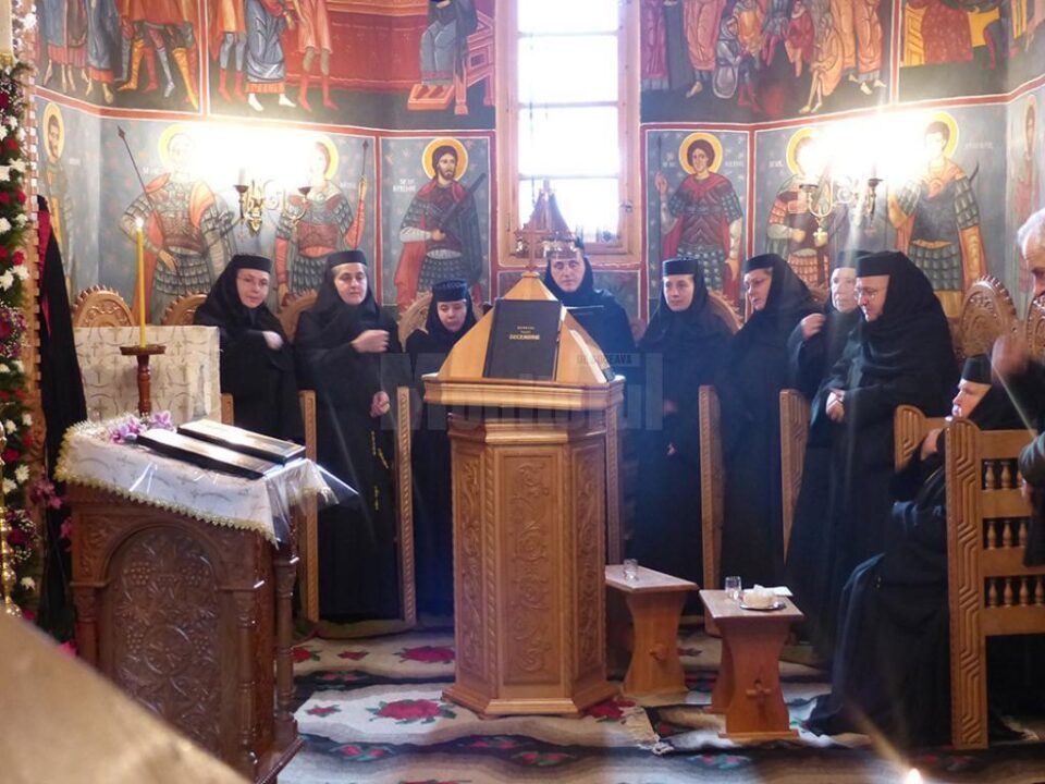 Ca în fiecare an, pe 18 decembrie, de Sfântul Cuvios Daniil Sihastrul, este hram la Mănăstirea Voroneț Ca în fiecare an, pe 18 decembrie, de Sfântul Cuvios Daniil Sihastrul, este hram la Mănăstirea Voroneț