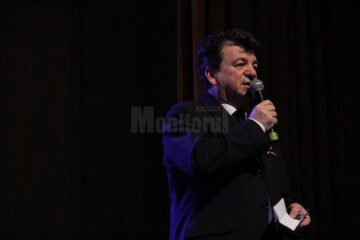 Spectacol caritabil, organizat de elevii Colegiului „Spiru Haret”, pentru o tânără cu tetrapareză spastică