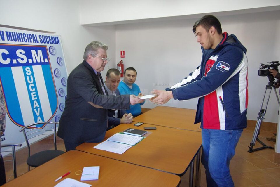 Canotorul Cosmin Pascari a ocupat primul loc în top pentru al doilea an consecutiv