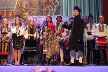 Spectacol caritabil organizat de elevii Colegiului „Spiru Haret”