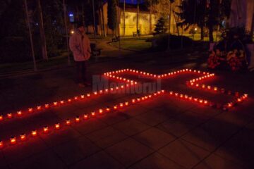 Crucea de lumânări ”Lumină pentru libertate”