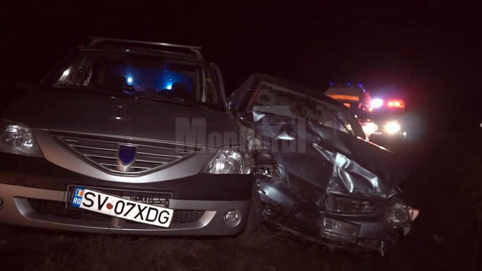 Cele două autoturisme implicate în accident