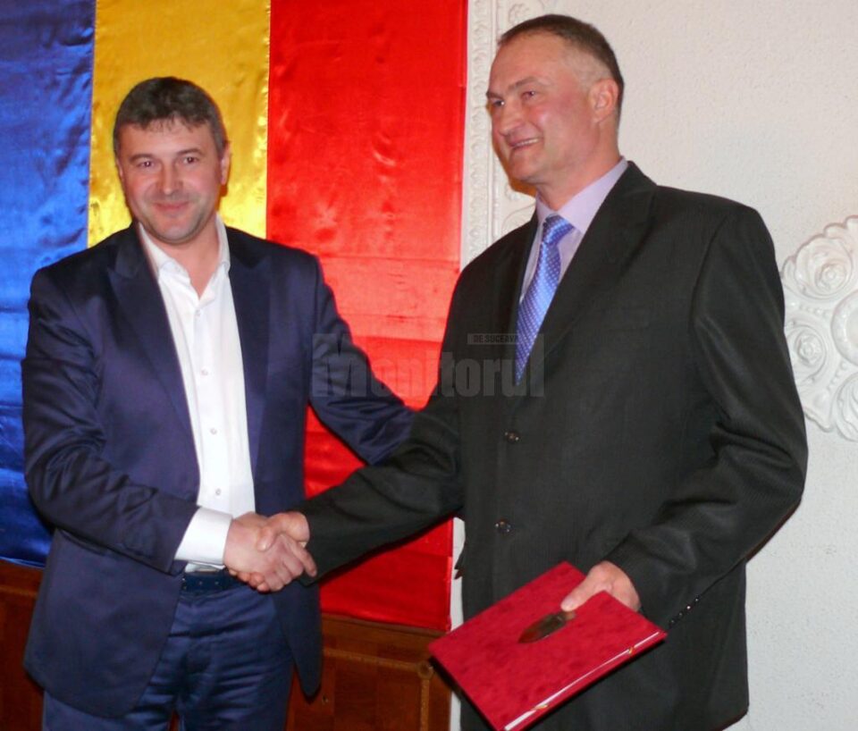 Fălticeniul are trei noi Cetățeni de Onoare