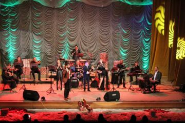 Concert magic de Crăciun oferit sucevenilor de artiștii Mirel Manea, Vlad Miriță și Viorica Macovei