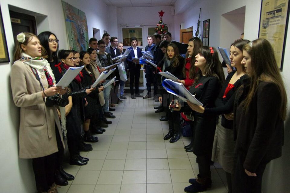 „Vestea bună” adusă de un grup de colindători din județ