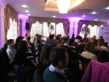 Un tânăr nevăzător din Suceava lucrează la Forumul European de la Bruxelles