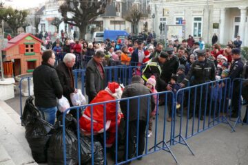 Moș Crăciun la Biserica Sf Ilie