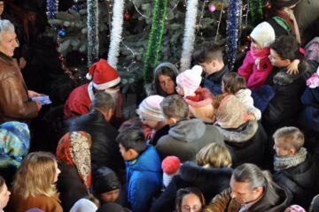 Moș Crăciun la Biserica Sf Ilie