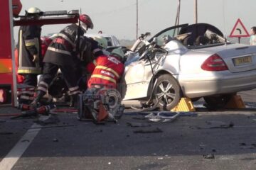 În accidentul de anul trecut, Dragoș se afla pe scaunul din față al pasagerului, iar soția sa la volan