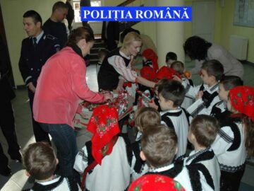 Peste 500 de colindători au trecut pragul Poliției Suceava