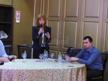 Un tânăr nevăzător din Suceava lucrează la Forumul European de la Bruxelles